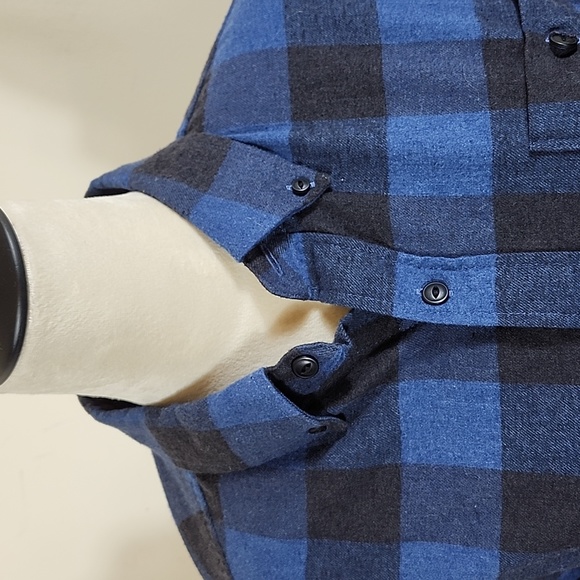 Men's Original Weatherproof Vintage Blue and Black Check Flannel Button Down Lon - Picture 5 of 9